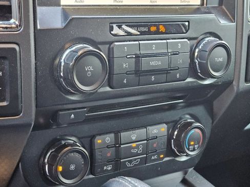 Used 2016 Ford F150 XLT w/ Equipment Group 302A Luxury image 13