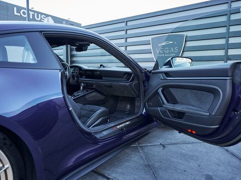 Used 2023 Porsche 911 GT3 image 32