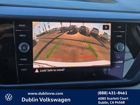 Certified 2022 Volkswagen Taos SE image 13