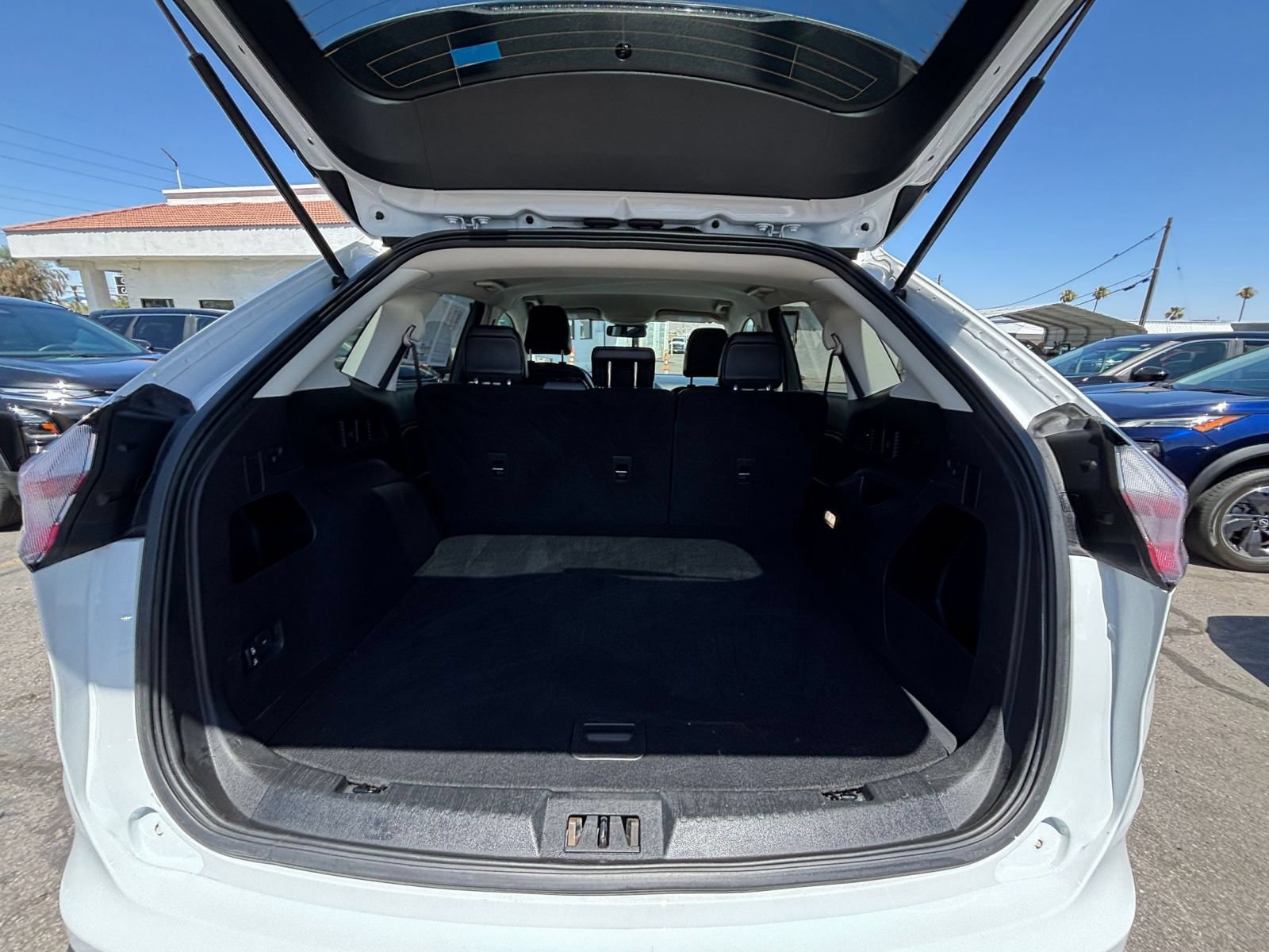 Used 2024 Ford Edge SEL AWD/4WD image 31