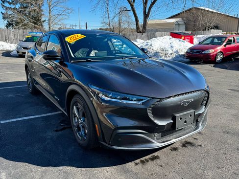 Used 2022 Ford Mustang Mach-E Select image 3