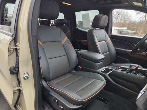 Used 2024 GMC Canyon AT4 w/ AT4 Premium Package image 22