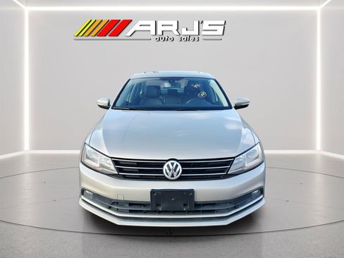 Used 2016 Volkswagen Jetta SEL w/ Lighting Package FWD image 5