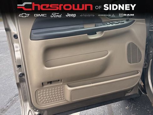 Used 2006 Ford F350 XL image 51