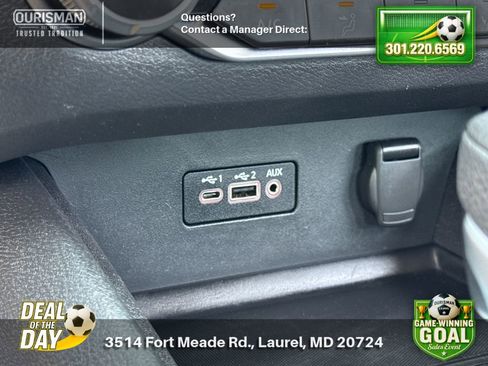 Used 2025 Nissan Altima 2.5 SV FWD image 24
