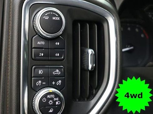 Used 2022 GMC Sierra 1500 AT4 w/ AT4 Preferred Package AWD/4WD image 23