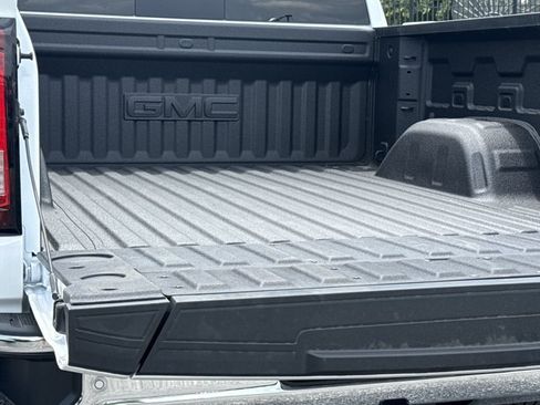 New 2026 GMC Sierra 1500 SLT w/ SLT Premium Plus Package AWD/4WD image 10