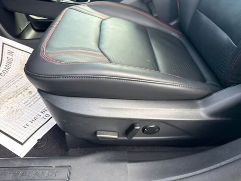 Used 2025 Ford Mustang Mach-E Premium w/ Sport Appearance Package image 33