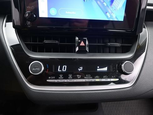 Used 2024 Toyota Corolla LE FWD image 21
