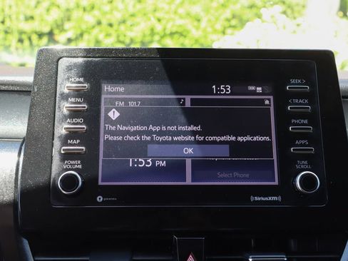 Used 2021 Toyota Camry LE FWD image 29