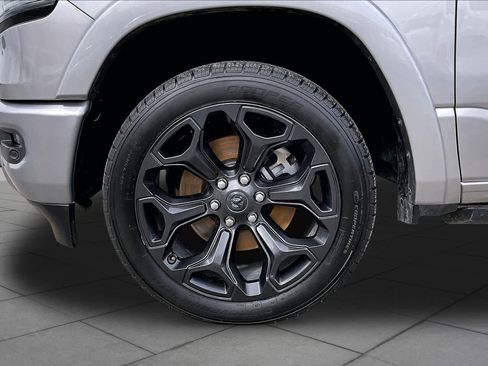 Used 2022 RAM 1500 Limited w/ Night Edition RWD image 11