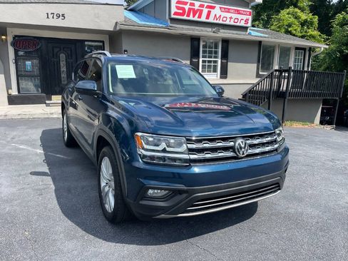 Used 2019 Volkswagen Atlas SE w/ Towing Package FWD image 4