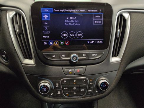 Used 2022 Chevrolet Malibu LT FWD image 25