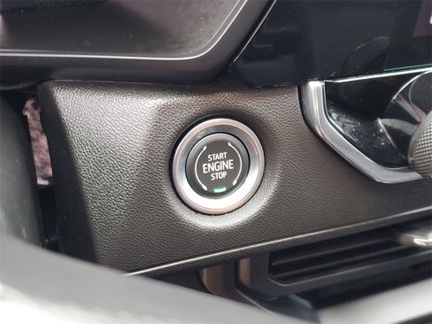 Used 2023 Chevrolet Colorado Trail Boss w/ Technology Package image 29