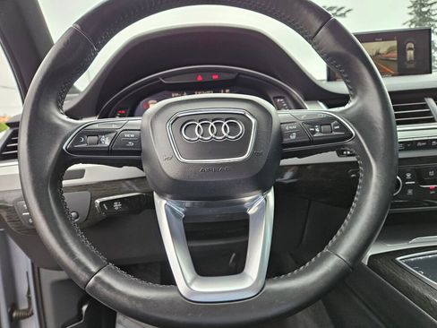 Used 2018 Audi Q7 2.0T Premium Plus w/ Premium Plus Package AWD/4WD image 22
