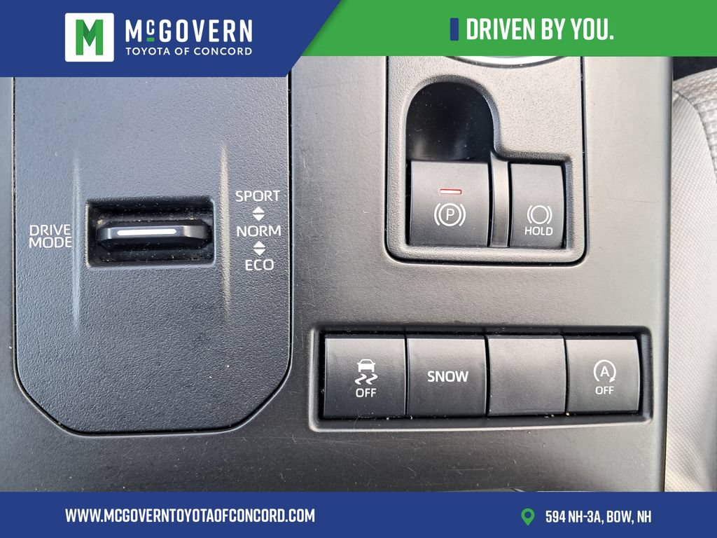 Used 2022 Toyota Highlander LE FWD image 30