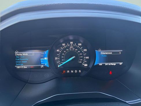 Certified 2022 Ford Edge Titanium AWD/4WD image 18