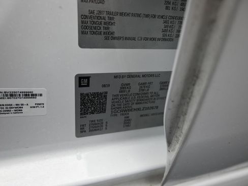 Used 2020 Chevrolet Silverado 1500 Custom w/ Custom Value Package image 9