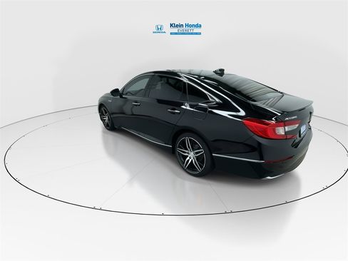 Used 2021 Honda Accord Touring image 8