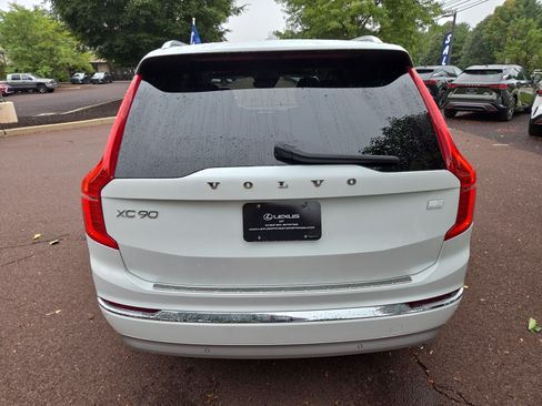 Used 2022 Volvo XC90 T8 Inscription Expression AWD/4WD image 4