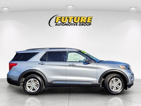 Used 2023 Ford Explorer XLT w/ Equipment Group 202A image 11