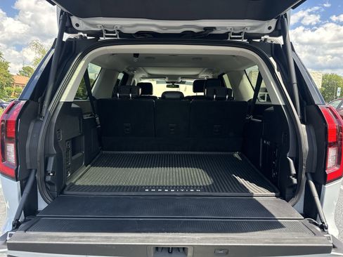 Used 2025 Ford Expedition Max Platinum w/ Driver's Package AWD/4WD image 33