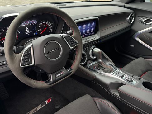 Used 2022 Chevrolet Camaro ZL1 image 44