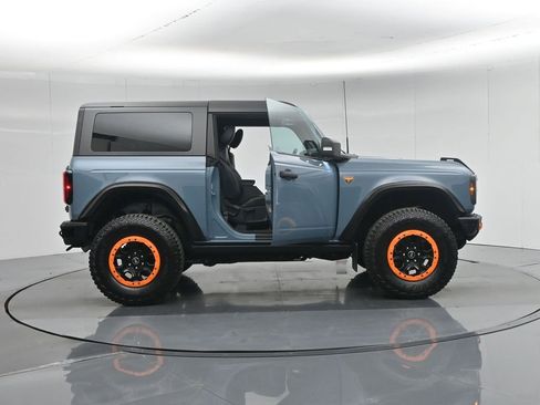 Certified 2022 Ford Bronco Badlands image 5