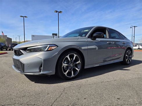 Used 2025 Honda Civic Sport image 2