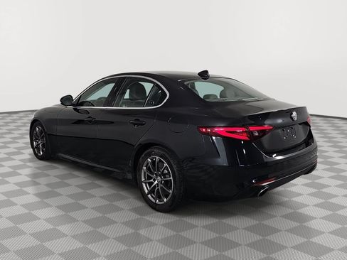 Used 2018 Alfa Romeo Giulia RWD image 6
