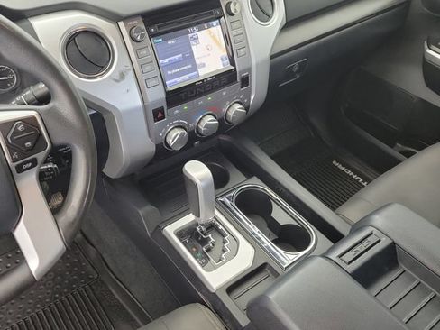 Used 2017 Toyota Tundra SR5 w/ SR5 Upgrade Package RWD image 27