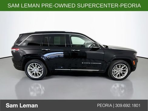 Used 2022 Jeep Grand Cherokee Summit w/ Luxury Tech Group V AWD/4WD image 8