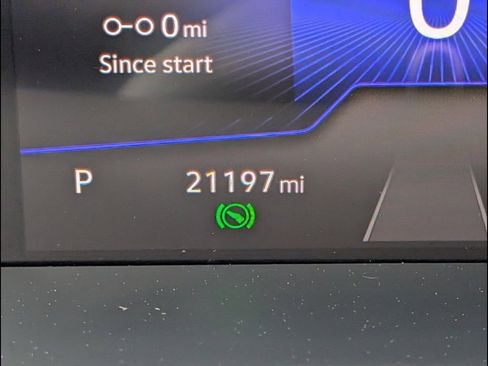 Certified 2024 Volkswagen Tiguan SE R-Line image 16