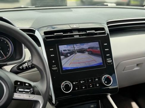 Used 2023 Hyundai Tucson SEL AWD/4WD image 3
