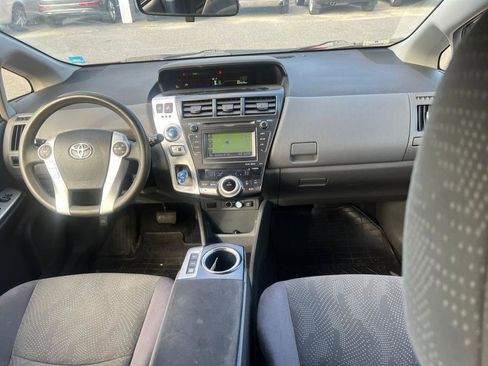 Used 2012 Toyota Prius V Five image 12