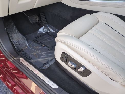 Used 2025 BMW X7 xDrive40i image 17