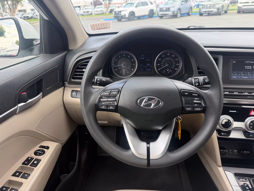 Used 2019 Hyundai Elantra SE FWD image 47