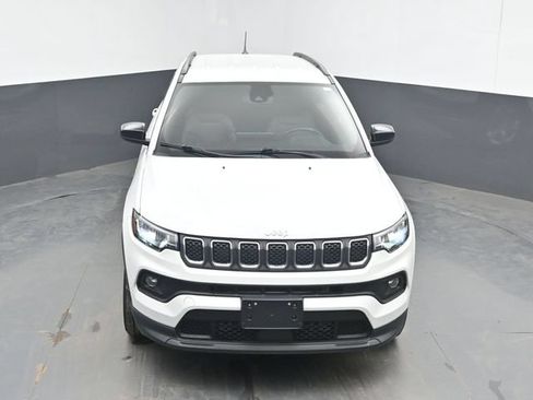 Used 2023 Jeep Compass Latitude AWD/4WD image 14