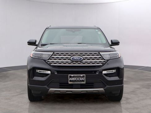 Used 2022 Ford Explorer Limited w/ Equipment Group 301A AWD/4WD image 2