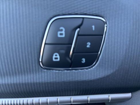 New 2026 Ford Explorer ST-Line w/ ST-Line Street Pack image 15