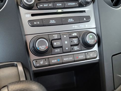 Used 2013 Honda Pilot Touring image 24