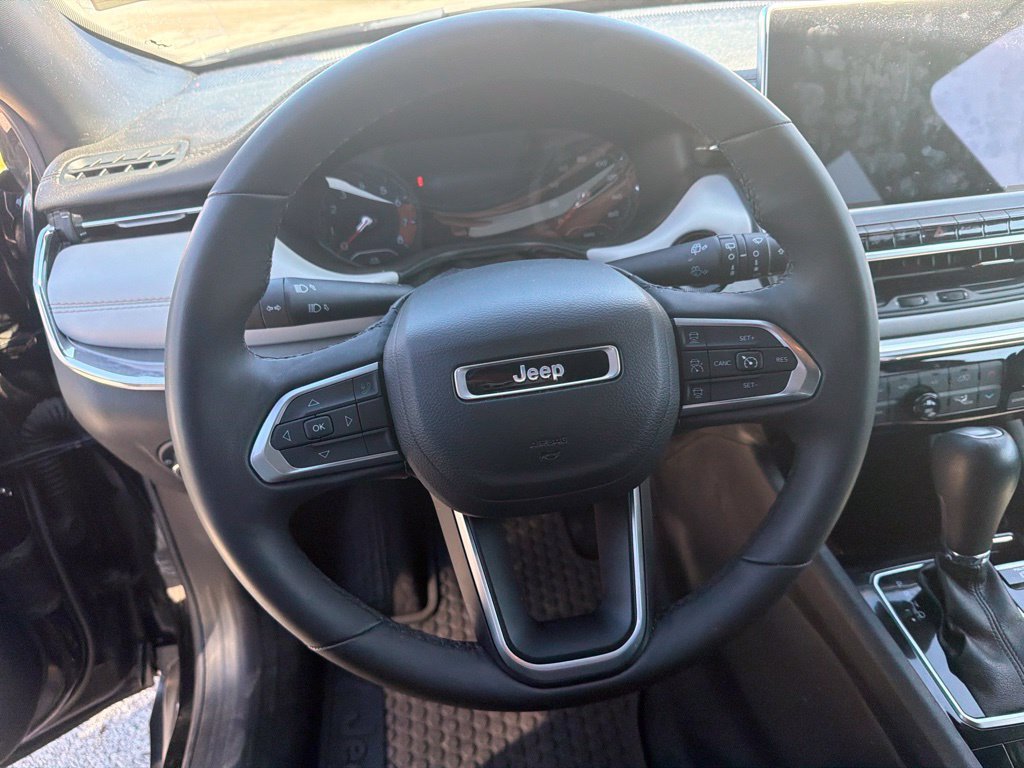 Used 2023 Jeep Compass Limited AWD/4WD image 17