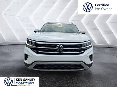 Certified 2023 Volkswagen Atlas SE w/ Panoramic Sunroof Package AWD/4WD image 2