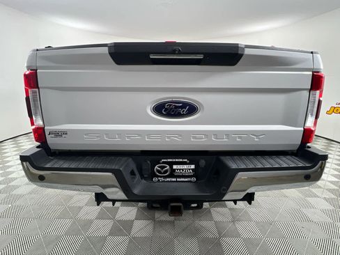 Used 2019 Ford F250 Lariat w/ Lariat Ultimate Package AWD/4WD image 13