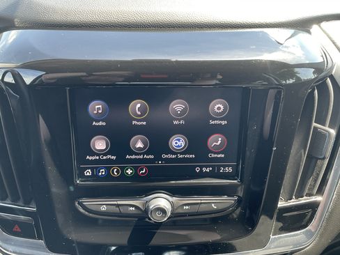 Used 2021 Chevrolet Traverse LS AWD/4WD image 12