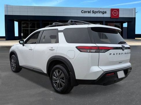 New 2026 Nissan Pathfinder SV w/ Cargo Package FWD image 3