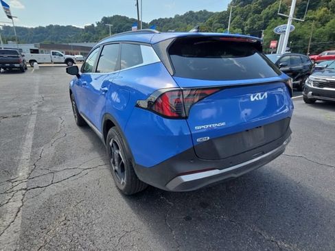 Certified 2026 Kia Sportage EX w/ EX Panorama Roof Package AWD/4WD image 5