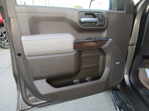 Used 2020 GMC Sierra 1500 SLT w/ SLT Premium Plus Package image 12