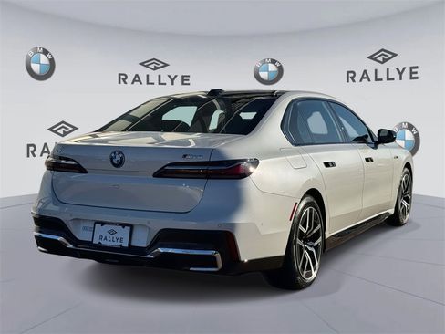 Certified 2024 BMW i7 M70 w/ Executive Package image 4