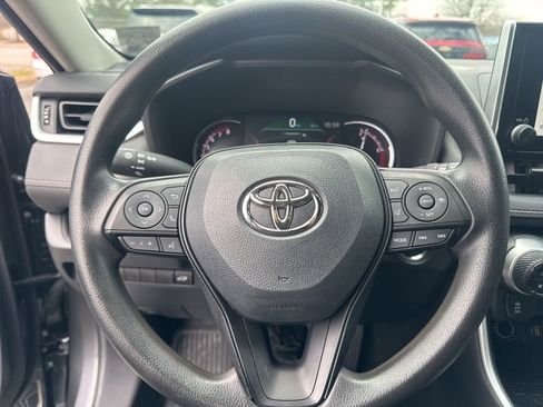 Used 2023 Toyota RAV4 XLE image 20